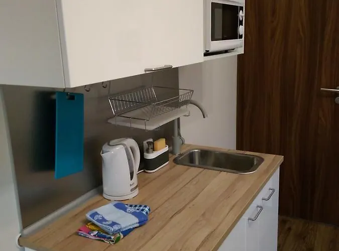 Wieckowskiego Апартаменты Вроцлав